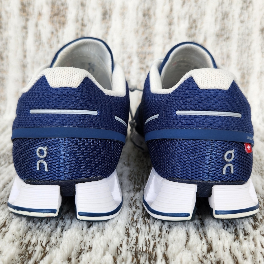 On Running "Cloud 5" Athletic Shoe Sneaker Navy Blue White | Women's Size 9 - Picture 4 of 11